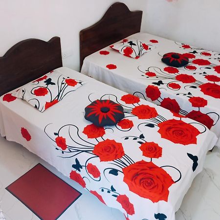 Pleasure Mount Homestay Елла Екстер'єр фото