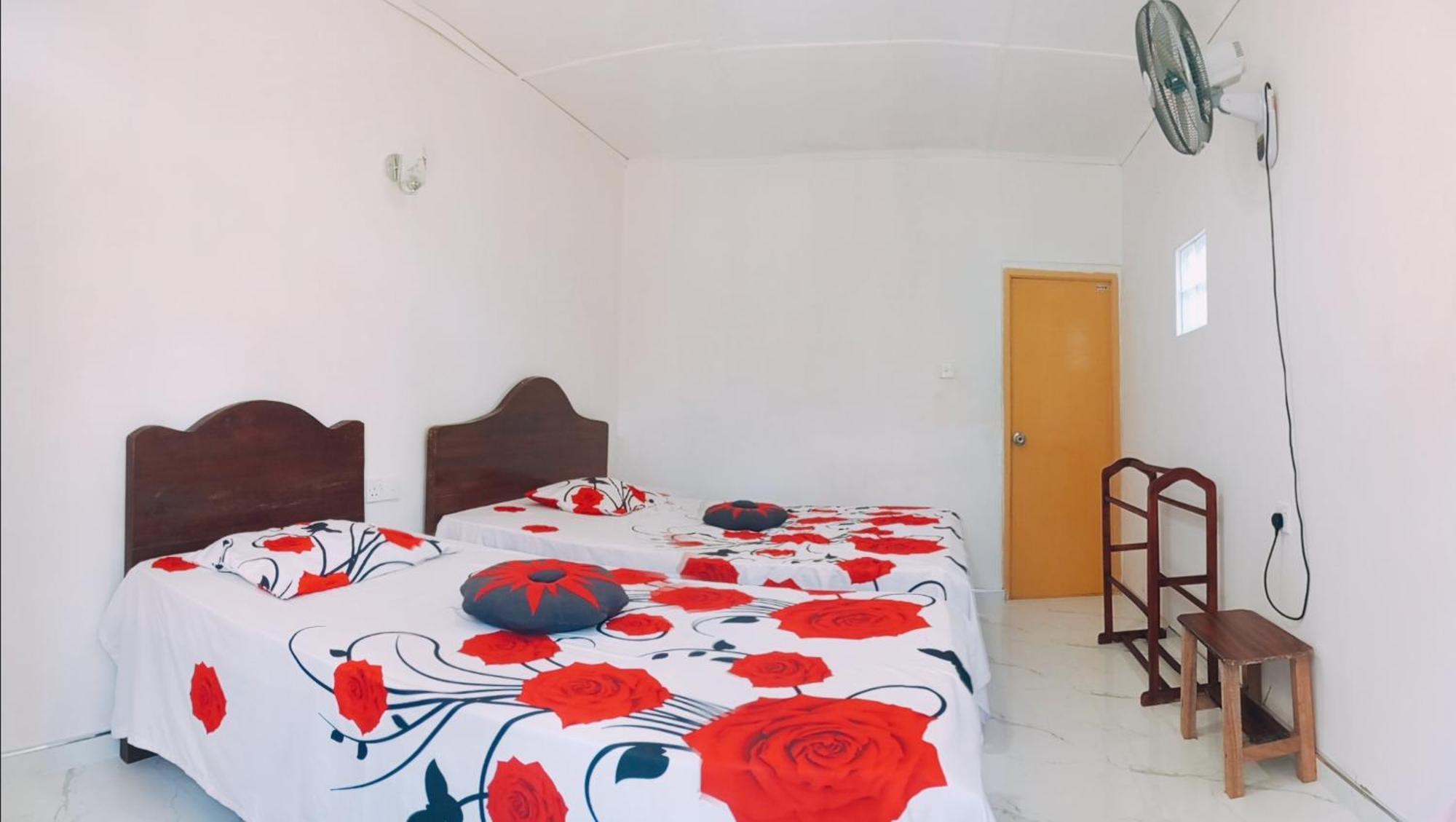 Pleasure Mount Homestay Елла Екстер'єр фото